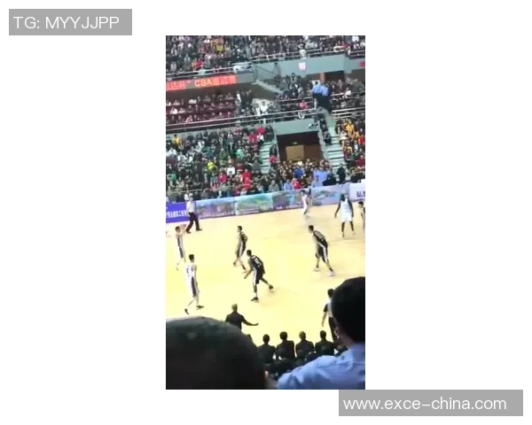 杭州飞盘队在攀岩联赛中的默契配合与战术分析