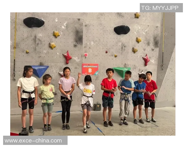 上海攀岩队在世界攀岩锦标赛中以79分稳居积分榜首位